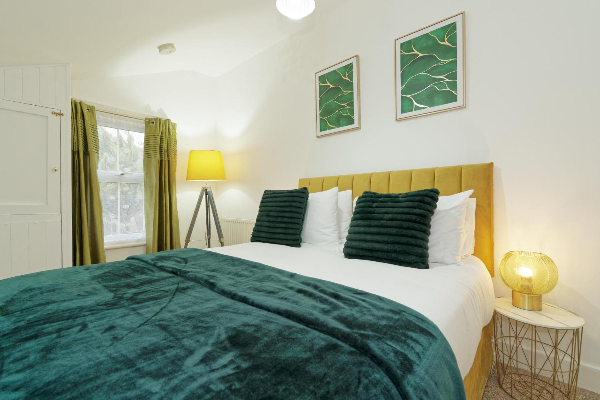 チャタムLovely Luxury 3 Bed Houseアパートメント エクステリア 写真